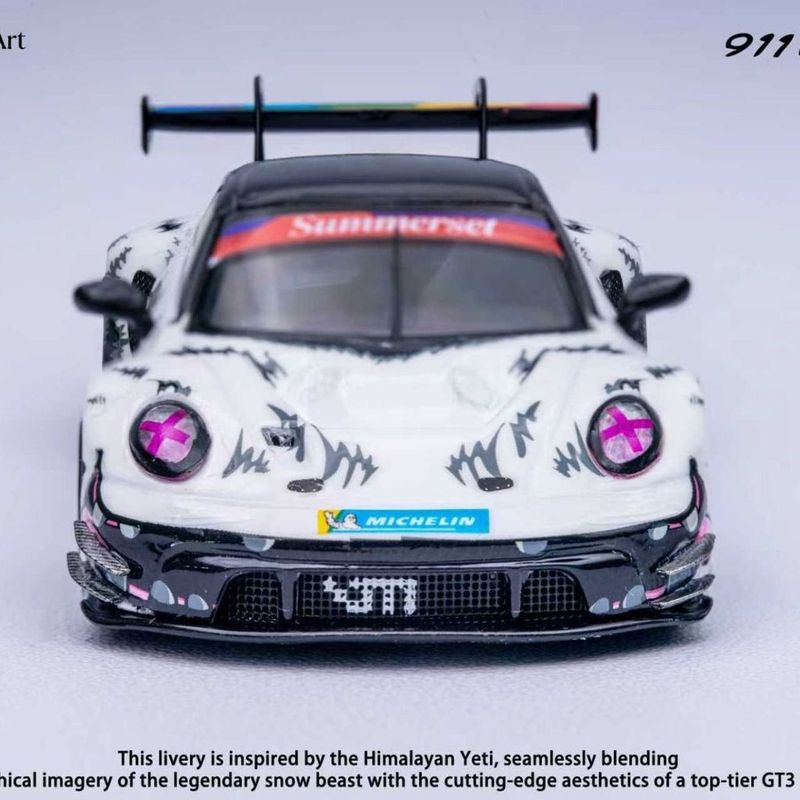 إيلوين آرت 1/64 بورشه 911 GT3R - مراجعة Monstera وسعره
